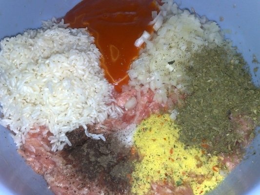 SARMALUTE IN FOI DE VITZA