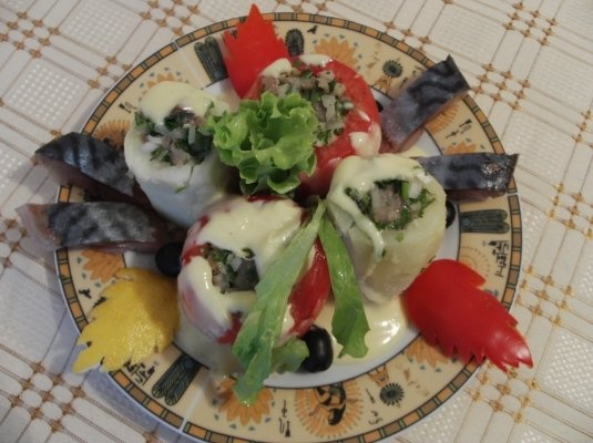 Rosii si cartofi umpluti