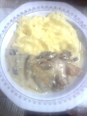 Pulpe de pui cu ciuperci