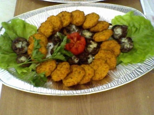 Ciuperci umpute cu carne de crab