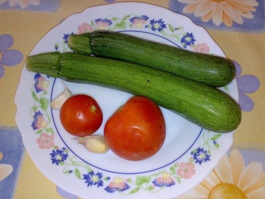 Maltagliate cu dovlecei si fructe de mare