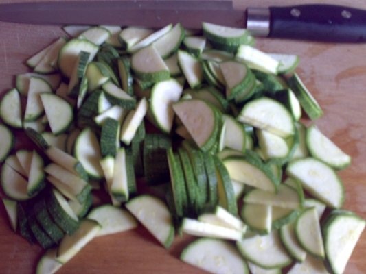 Maltagliate cu dovlecei si fructe de mare