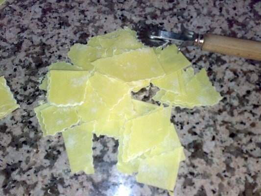 Maltagliate cu dovlecei si fructe de mare