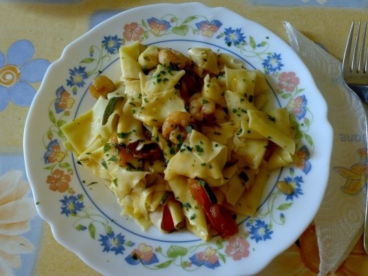 Maltagliate cu dovlecei si fructe de mare