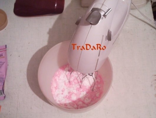 Inghetata cu iaurt cu pulpa de fructe