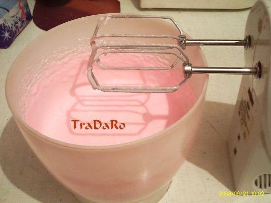 Inghetata cu iaurt cu pulpa de fructe