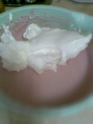 TORT DE CAPSUNI SI CIRESE