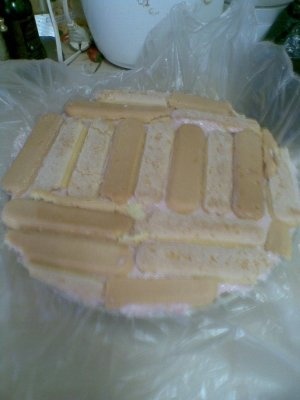 TORT DE CAPSUNI SI CIRESE