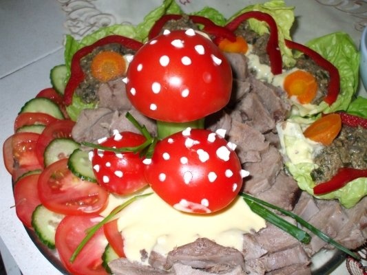 Limba rasol cu ciuperci si sos