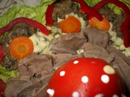 Limba rasol cu ciuperci si sos