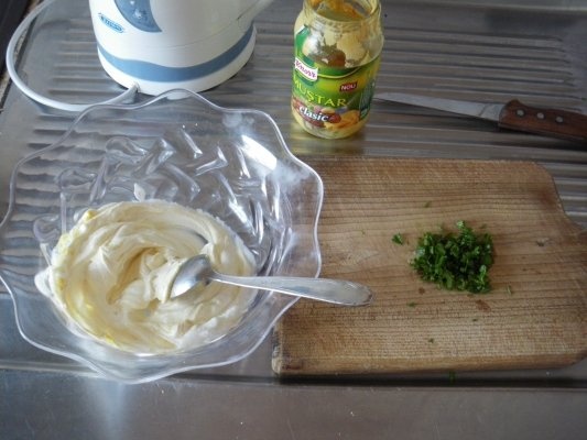 Salata de vara (rosii cu iaurt)