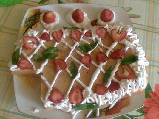 CREMA DE CAPSUNI CU GELATINA