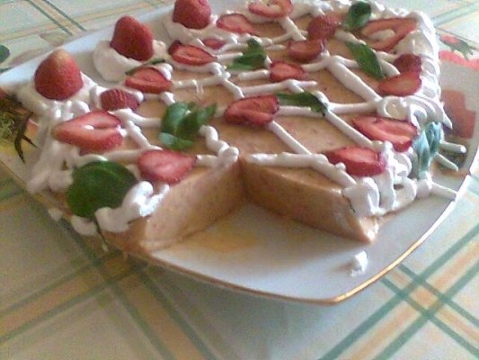 CREMA DE CAPSUNI CU GELATINA