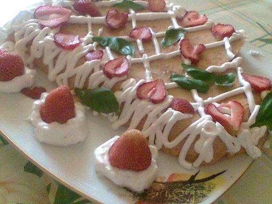 CREMA DE CAPSUNI CU GELATINA