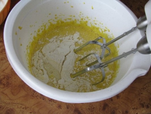 Tort cu spuma de capsuni