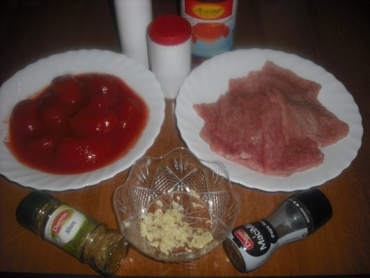 CARNE DE PORC IN SOS DE ROSII