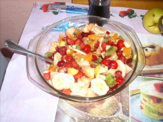 SALATA DE FRUCTE