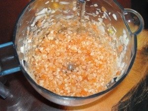 Iahnie de fasole cu carnat la gratar