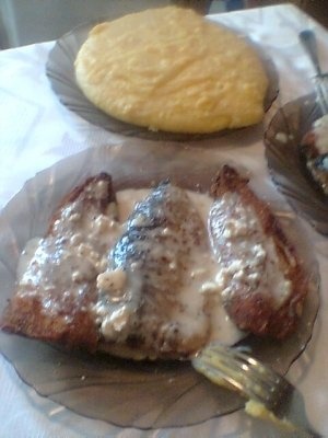 Peste cu sos de smantana