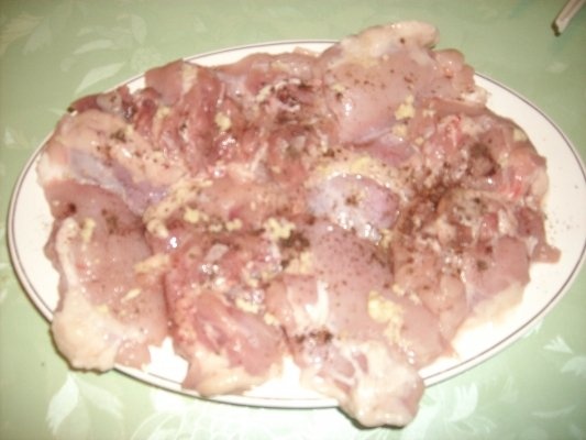 Rulouri din pulpa de pui la cuptor