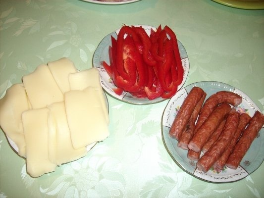 Rulouri din pulpa de pui la cuptor