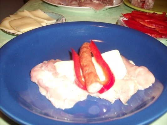 Rulouri din pulpa de pui la cuptor