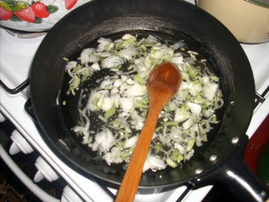 FICATEI DE PUI CU MAMALIGUTA SI SMANTANA