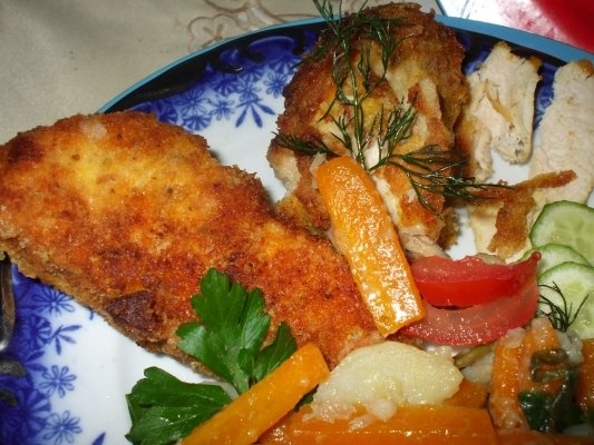 Pui pane cu morcov ras si garnitura