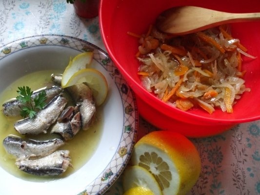 Salata asortata cu peste si oua