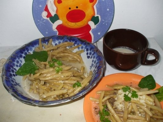 Fasole verde cu usturoi