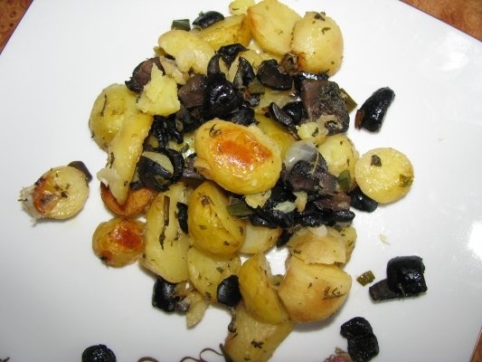 Cartofi noi crocanti la cuptor