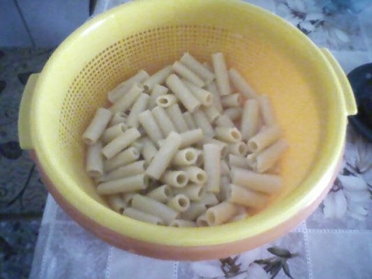 PASTE CU BRANZA SI CIOCOLATA