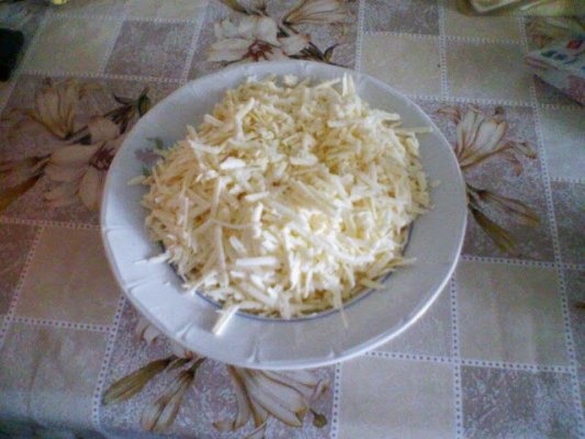 PASTE CU BRANZA SI CIOCOLATA