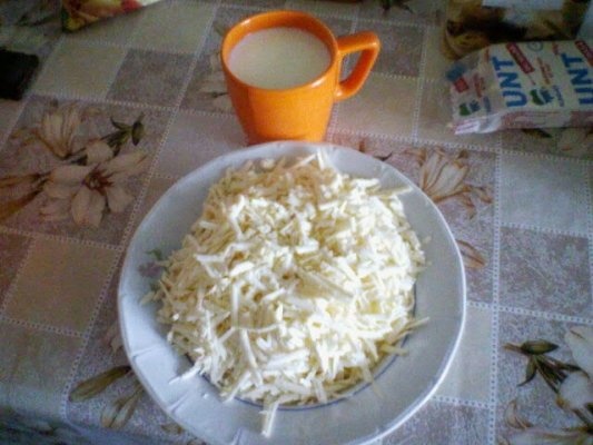 PASTE CU BRANZA SI CIOCOLATA