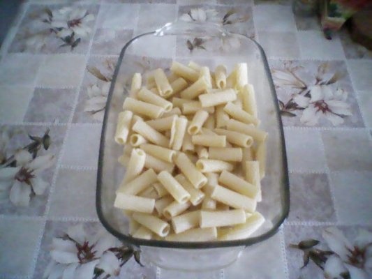 PASTE CU BRANZA SI CIOCOLATA