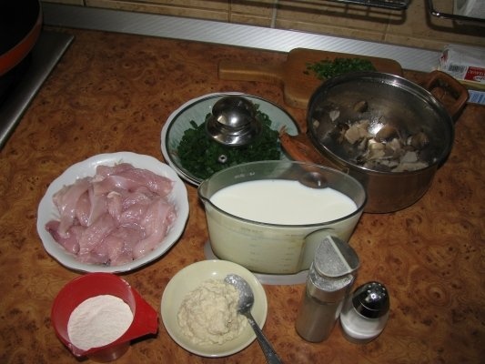 Curcan cu ciuperci si hrean