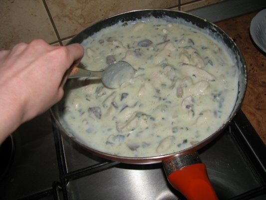 Curcan cu ciuperci si hrean