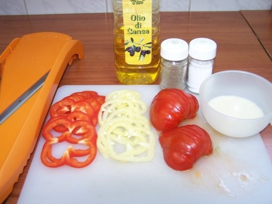 Salata de vara cu mujdei de usturoi