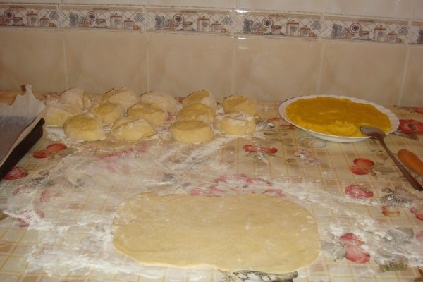 Cornuri cu fondant de mere