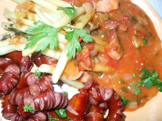 Fasole verde cu afumatura si cabanos