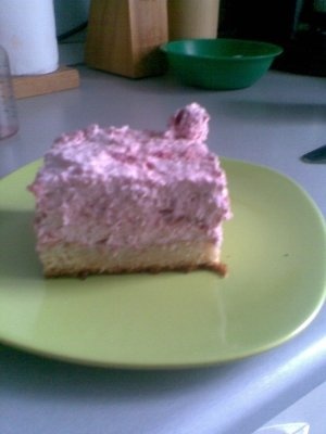 Prajitura cu capsuni