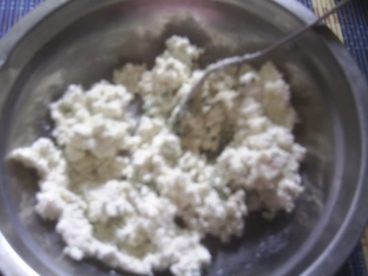 ARDEI UMPLUT CU PASTA DE BRANZA SI MASLINE