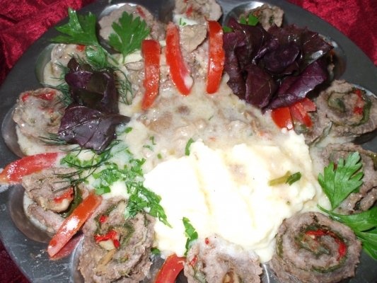 Rulouri de antricot cu ciuperci