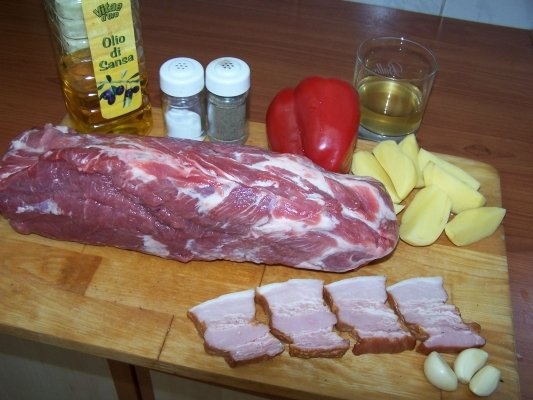 Friptura de porc cu cartofi natur