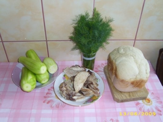 Budinca de dovlecei cu carne de pui