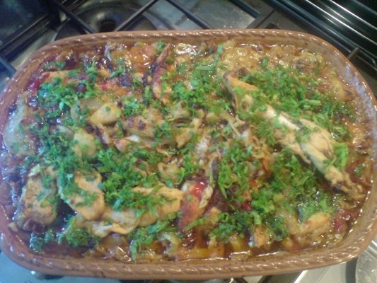 Piept de pui cu legume