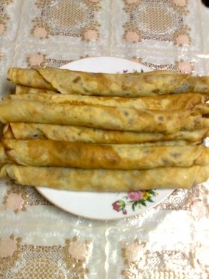 Clatite cu branza dulce si sos de vanilie la cuptor