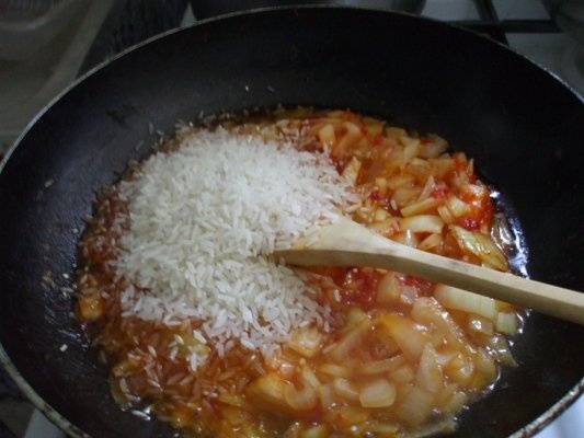 Sarmalute de manzat in frunze diferite