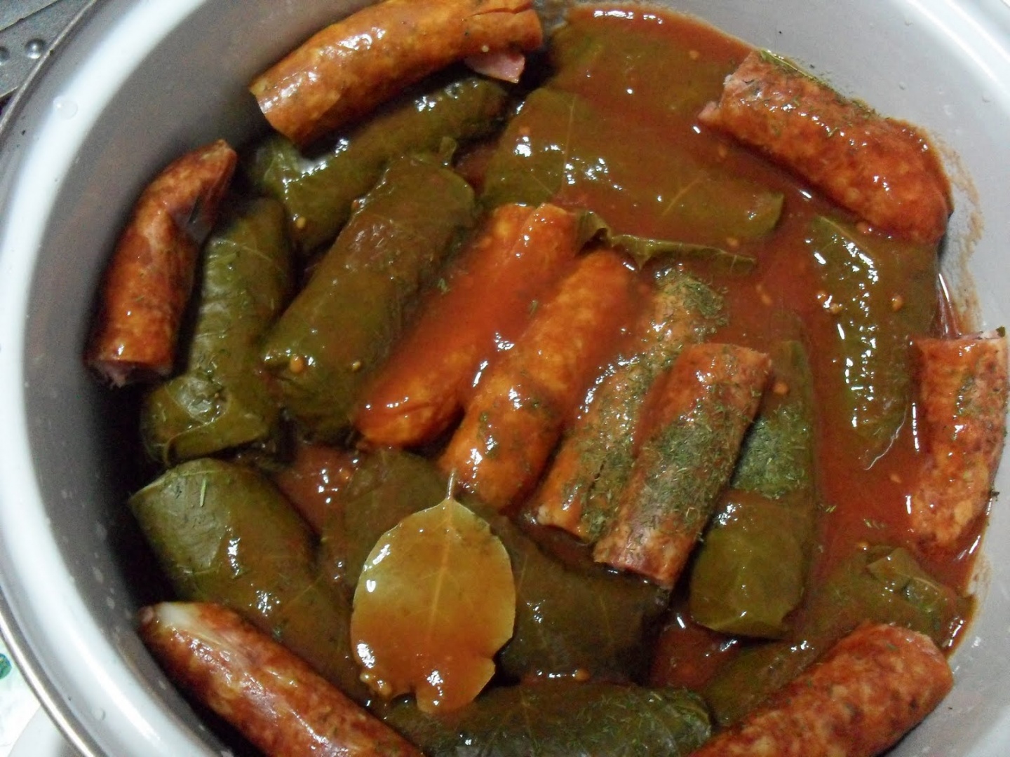 SARMALUTE IN FOI DE VITA DE VIE