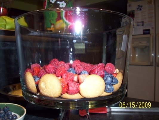 Lemon-Berry Triffle -   Desert cu fructe